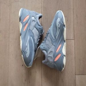 Yeezy Boost 700 "Inertia" Size 10